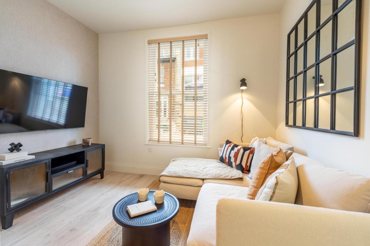 Apartament The Lark York Zewnętrze zdjęcie